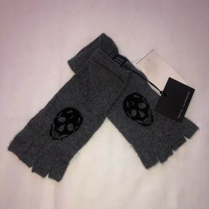 Skull Cashmere Gloves